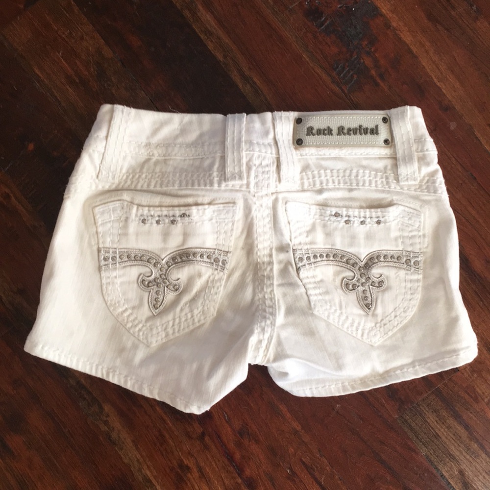 Almost new rock revival shorts